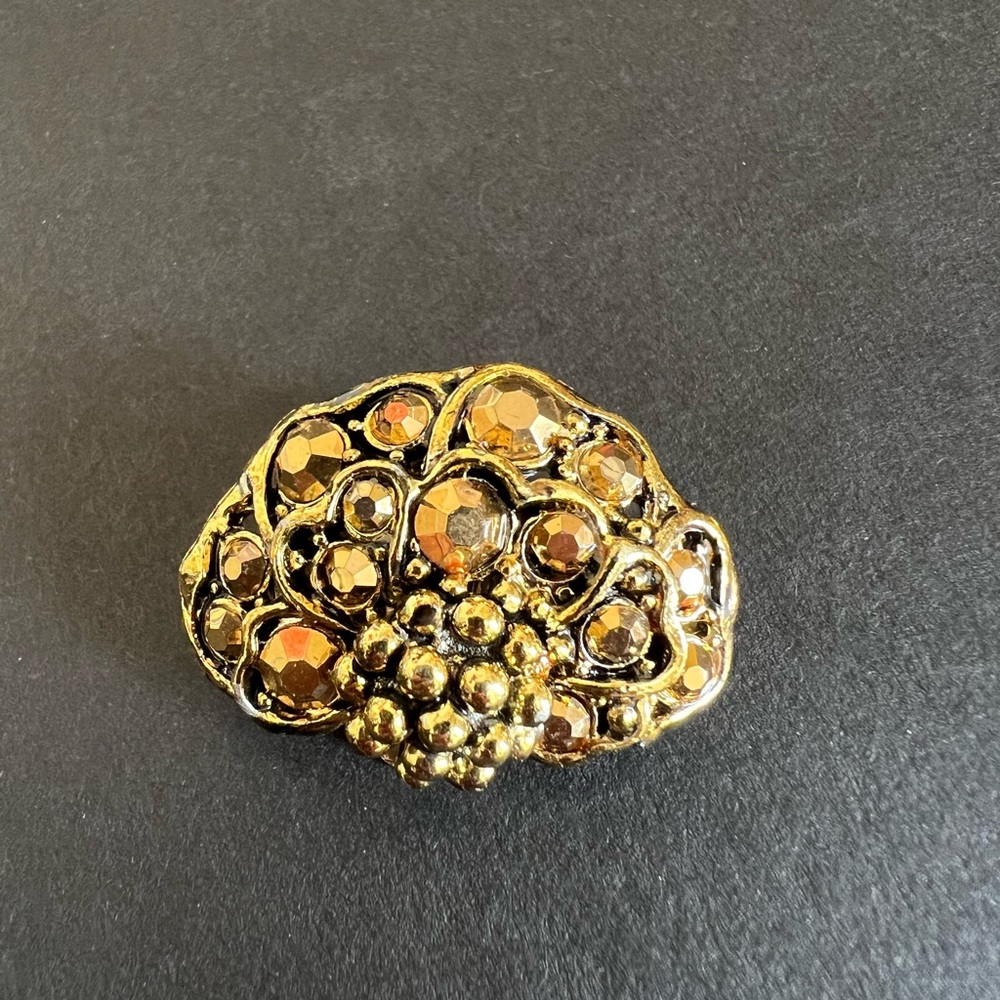Gorgeous Vintage Amber Rhinestone Hollycraft Clip Earrings - Picture 2 of 4